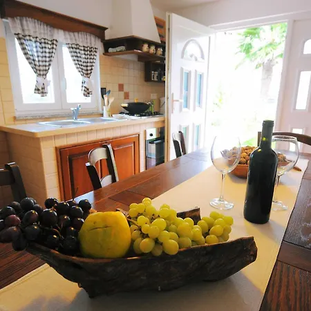 Vila Gea - Three Bedroom With Swimming Pool *