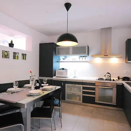 Vila Gea - Three Bedroom With Swimming Pool *