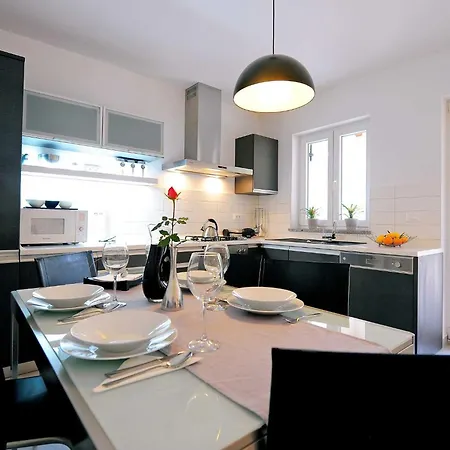Gea - Three Bedroom With Swimming Pool Vila