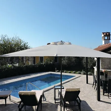 Gea - Three Bedroom With Swimming Pool * Barban
