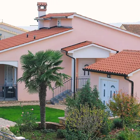 Vila Gea - Three Bedroom With Swimming Pool *