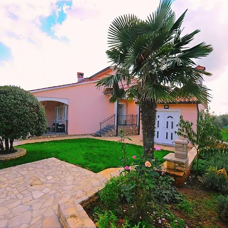 Vila Gea - Three Bedroom With Swimming Pool Barban